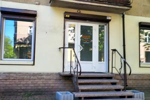 коммерческая по адресу Івана Франка, 10