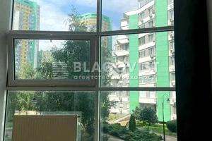 комерційна за адресою Вишгородська вул., 45