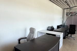 комерційна за адресою Степана Бандери вул., 2/1а