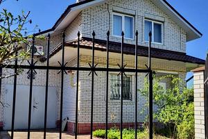 будинок за адресою Приозерна вул.