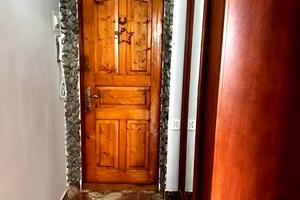 квартира за адресою Гната Хоткевича вул., 44а
