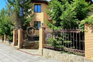 будинок за адресою Богатирська вул., 31а
