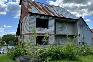 будинок за адресою Дачна