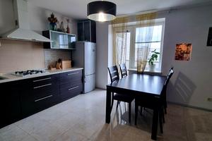 квартира за адресою Соборності просп., 1