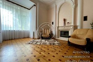 будинок за адресою Відважна