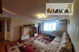 квартира за адресою Космічна вул., 124