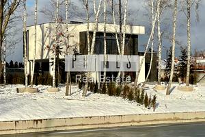 будинок за адресою вул. Марінеро