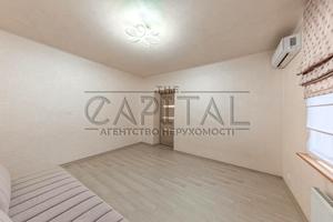 будинок за адресою Київ, Лугова вул., 32 А
