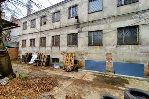 комерційна за адресою Панікахи вул., 29