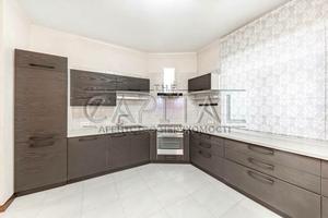 будинок за адресою Лугова, 32а