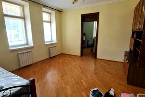 квартира за адресою Просвіти бульв., 21