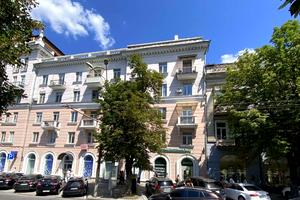 квартира по адресу Дмитрия Яворницкого просп. (Карла Маркса), 40