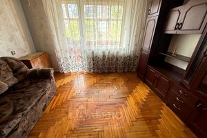 квартира за адресою В'ячеслава Чорновола вул., 27