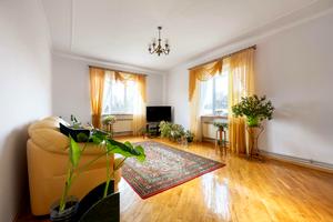 будинок за адресою Фабрична вул., 150