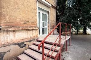 комерційна за адресою Петра Калнишевського вул. (Харитонова), 9