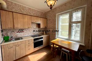 квартира за адресою Ревуцького вул., 18-А