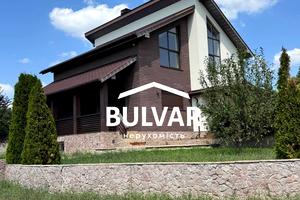 будинок за адресою смт. Пісочин, Будівельна вул.