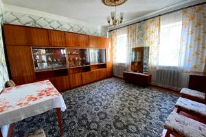 будинок за адресою Руслана Слободянюка вул. (Валентини Терешкової), 1