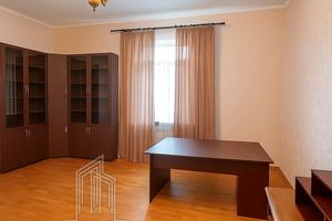 будинок за адресою Винахідників, 6Б