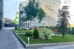комерційна за адресою Старокиївська вул., 10