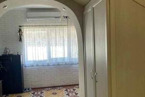 будинок за адресою лінія 48-та вул., 6