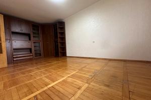 квартира по адресу Леся Курбаса ул., 2