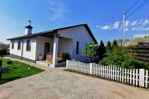 будинок за адресою Вишнева вул., 109