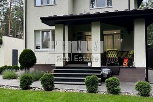 будинок за адресою Лютнева вул., 25