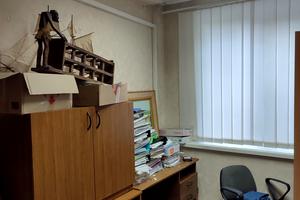 комерційна за адресою Калинова вул., 68