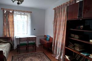 будинок за адресою Набережна вул.
