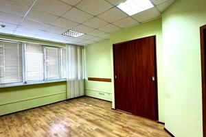 комерційна за адресою В'ячеслава Чорновола просп. (), 63