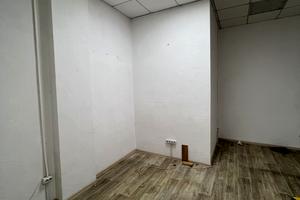 комерційна за адресою майдан Перемоги пл., 10а