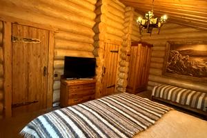 комерційна за адресою Київська вул., 5