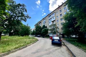 квартира за адресою Олександра Довженка вул., 18/2