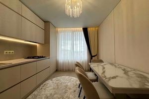 квартира по адресу Степана Бандеры ул., 77-Б