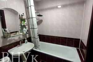 квартира за адресою Леся Курбаса вул., 9