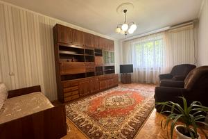 квартира за адресою Соборна вул. (Радянська), 12