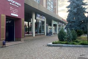 комерційна за адресою Хрещатик вул., 200