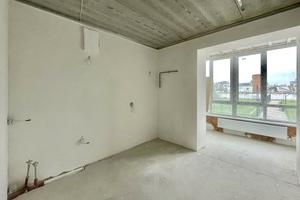 квартира за адресою Домбровського вул., 3