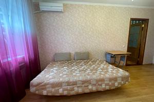 квартира за адресою Дмитра Коцюбайла вул. (Державінська), 2