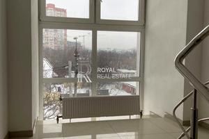 комерційна за адресою Гайова вул., 3