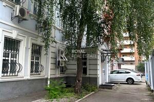 комерційна за адресою Саксаганського вул., 90