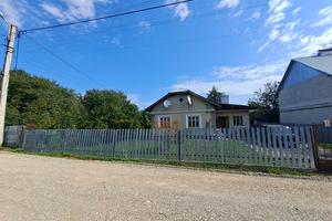 дом по адресу Долина