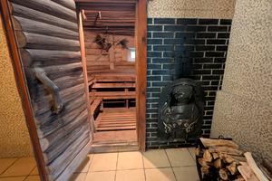 комерційна за адресою Максима Рильського вул., 19