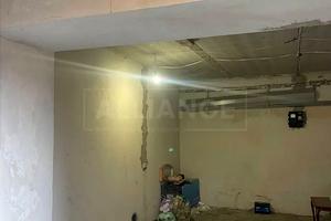 паркомісце за адресою Яблунева вул., 1/3