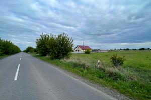 ділянка за адресою с. Борохів, Миру