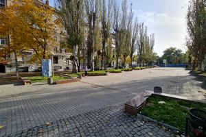 коммерческая по адресу Дмитрия Яворницкого просп. (Карла Маркса), 82