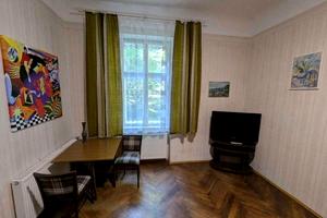 квартира за адресою Глибока вул., 25