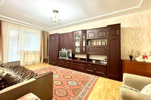 квартира по адресу Академика Павлова ул., 146