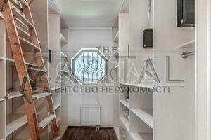будинок за адресою Лугова, 32а